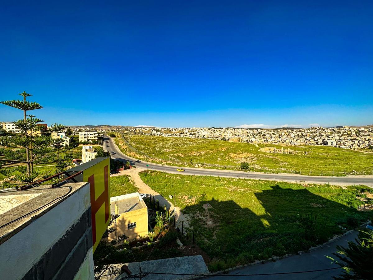 Full Panorama Jerash Bed & Breakfast Джераш Екстериор снимка